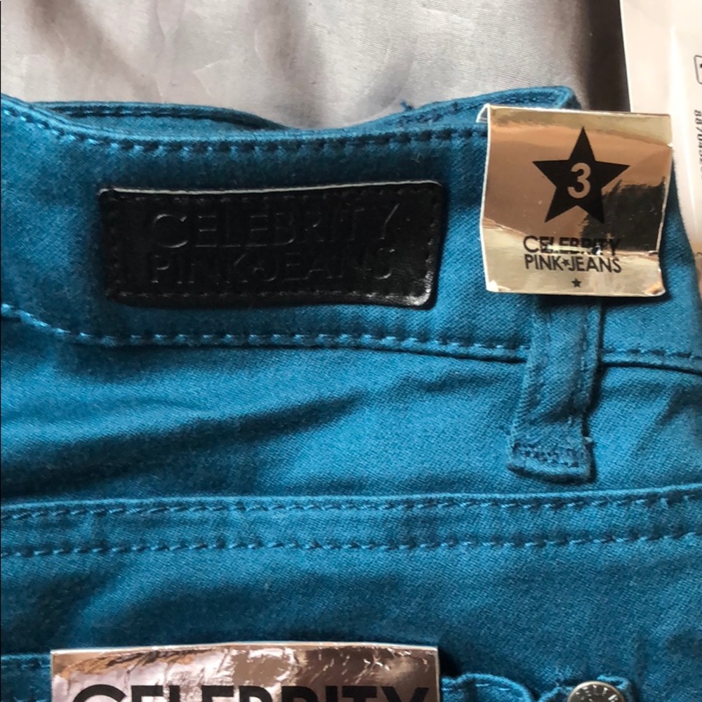 Blue jeans - Picture 2 of 2